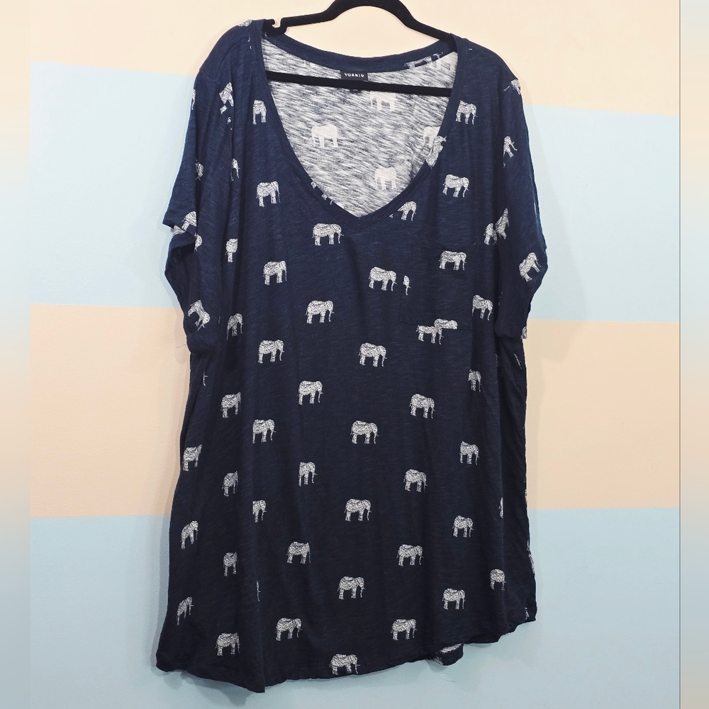 Torrid Plus Size Navy and Light Blue V-Neck Elephant Pattern Top - Size 6X - Picture 3 of 7
